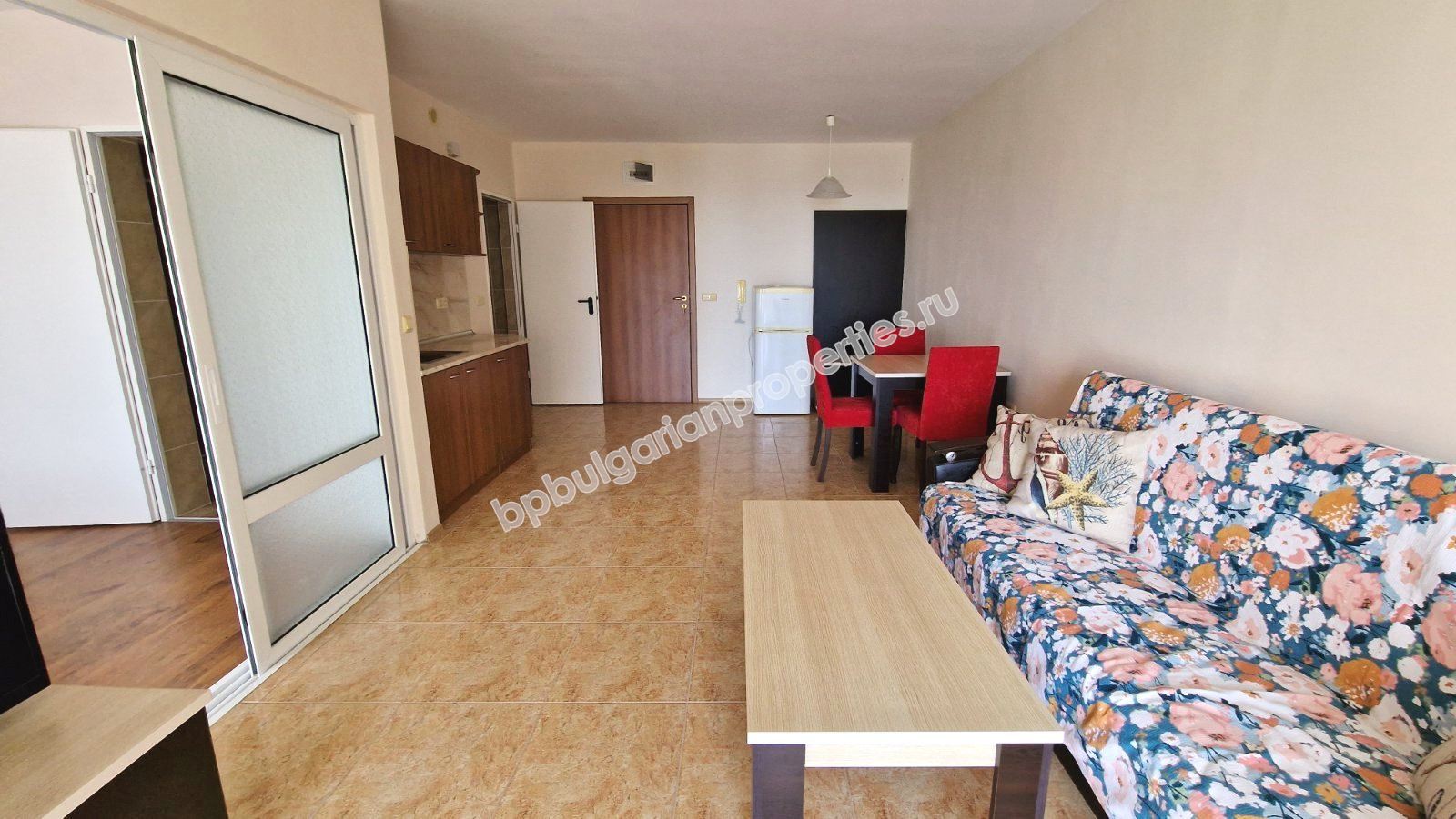 Апартамент с гледка море в луксозен комплекс на първа линия Апартамент с гледка море в луксозен комплекс на първа линия