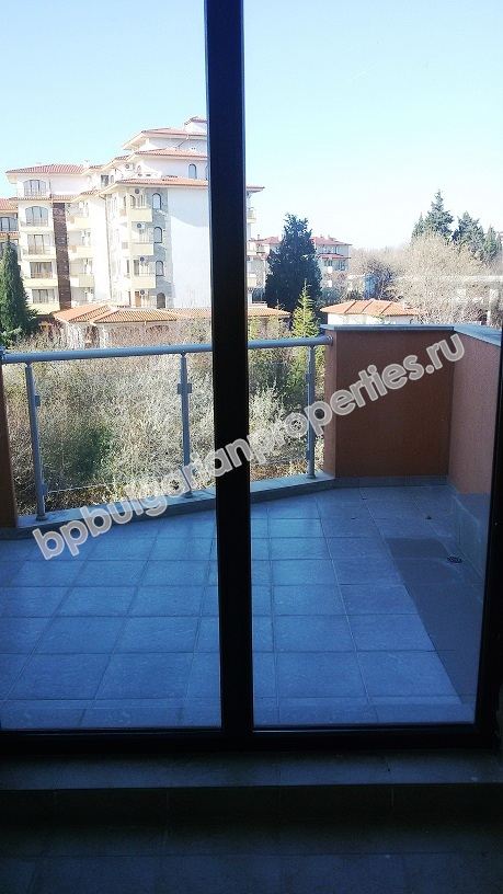 Двустаен апартамент до плажа с изглед море за продажба в курорта Равда Двустаен апартамент до плажа с изглед море за продажба в курорта Равда