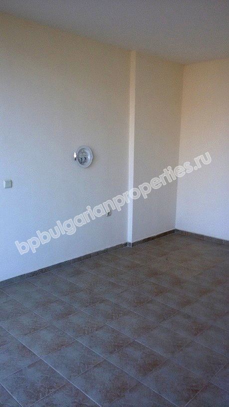 Двустаен апартамент до плажа с изглед море за продажба в курорта Равда Двустаен апартамент до плажа с изглед море за продажба в курорта Равда