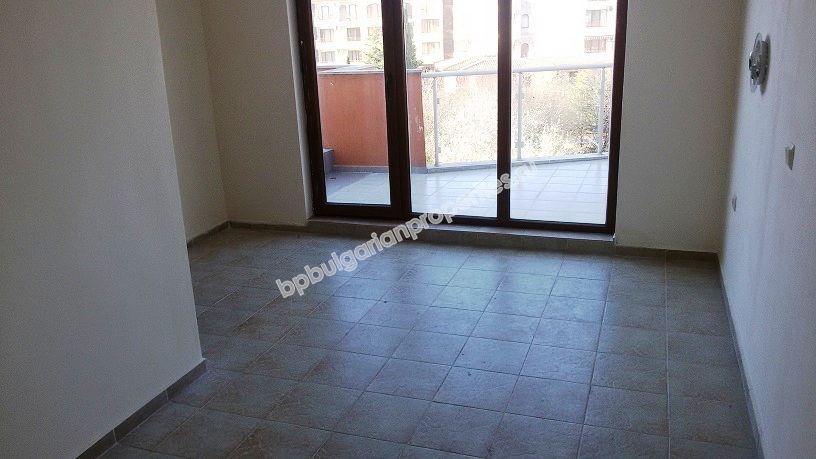 Двустаен апартамент до плажа с изглед море за продажба в курорта Равда Двустаен апартамент до плажа с изглед море за продажба в курорта Равда