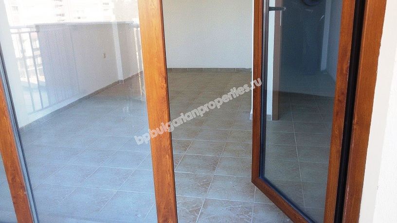 Двустаен апартамент до плажа с изглед море за продажба в курорта Равда Двустаен апартамент до плажа с изглед море за продажба в курорта Равда