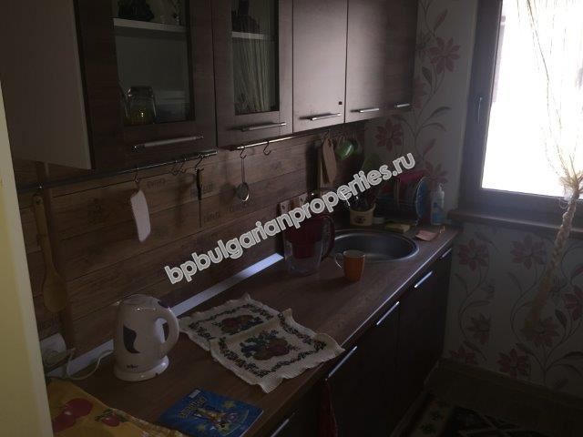 Двуетажна къща в спокоен зелен квартал на Бургас Двуетажна къща в спокоен зелен квартал на Бургас