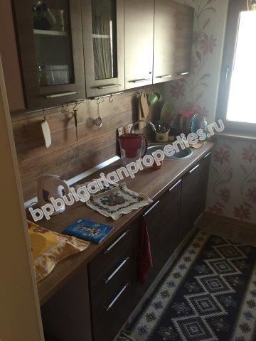 Двуетажна къща в спокоен зелен квартал на Бургас Двуетажна къща в спокоен зелен квартал на Бургас