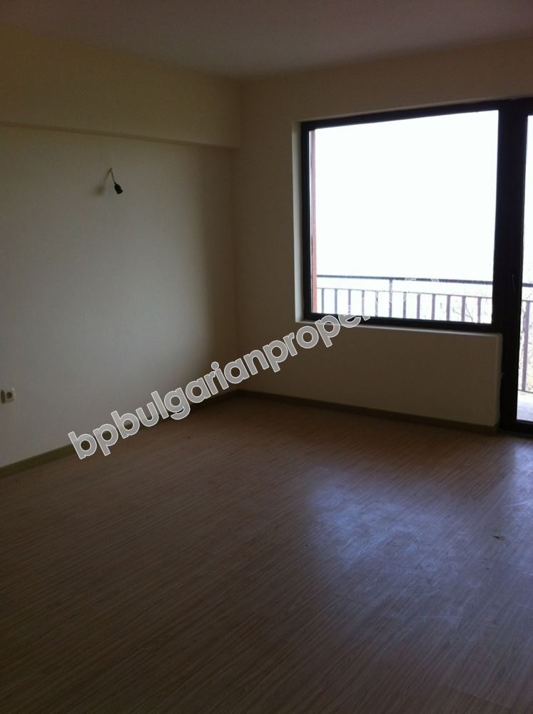 Изгодна препродажба! Нов апартамент с гледка море в Златни Пясъци Изгодна препродажба! Нов апартамент с гледка море в Златни Пясъци