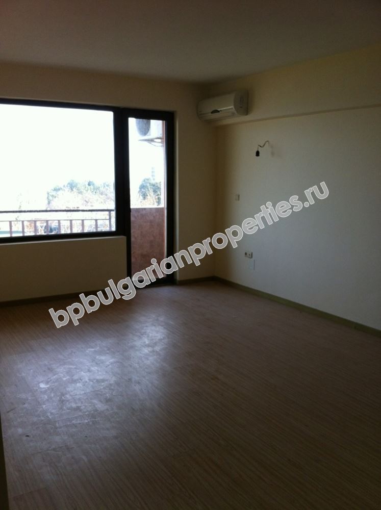 Изгодна препродажба! Нов апартамент с гледка море в Златни Пясъци Изгодна препродажба! Нов апартамент с гледка море в Златни Пясъци