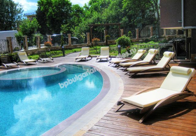 Мебелирано студио за продажба близо до морето в курорта Равда Мебелирано студио за продажба близо до морето в курорта Равда