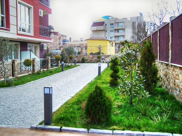 Мебелирано студио за продажба близо до морето в курорта Равда Мебелирано студио за продажба близо до морето в курорта Равда