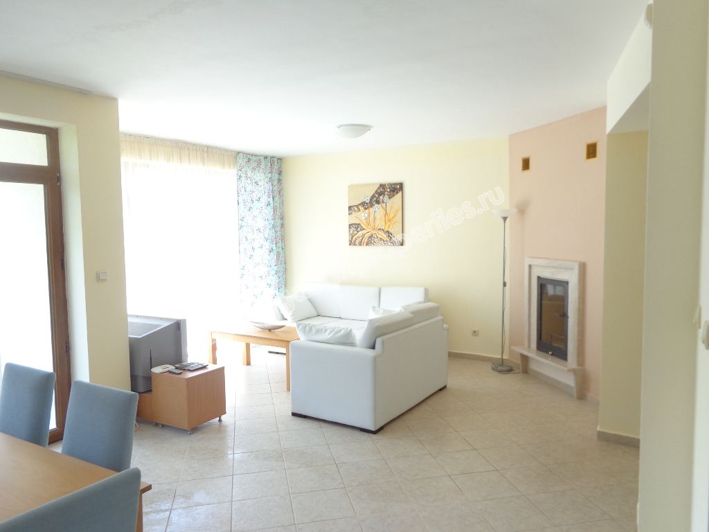 Продава се луксозна двуетажна мебелирана вила край Слънчев Бряг Продава се луксозна двуетажна мебелирана вила край Слънчев Бряг