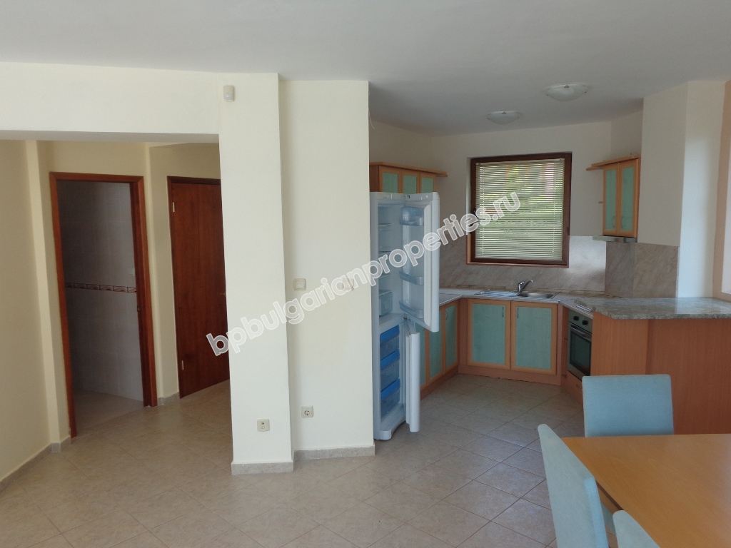 Продава се луксозна двуетажна мебелирана вила край Слънчев Бряг Продава се луксозна двуетажна мебелирана вила край Слънчев Бряг