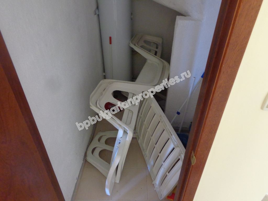 Продава се луксозна двуетажна мебелирана вила край Слънчев Бряг Продава се луксозна двуетажна мебелирана вила край Слънчев Бряг