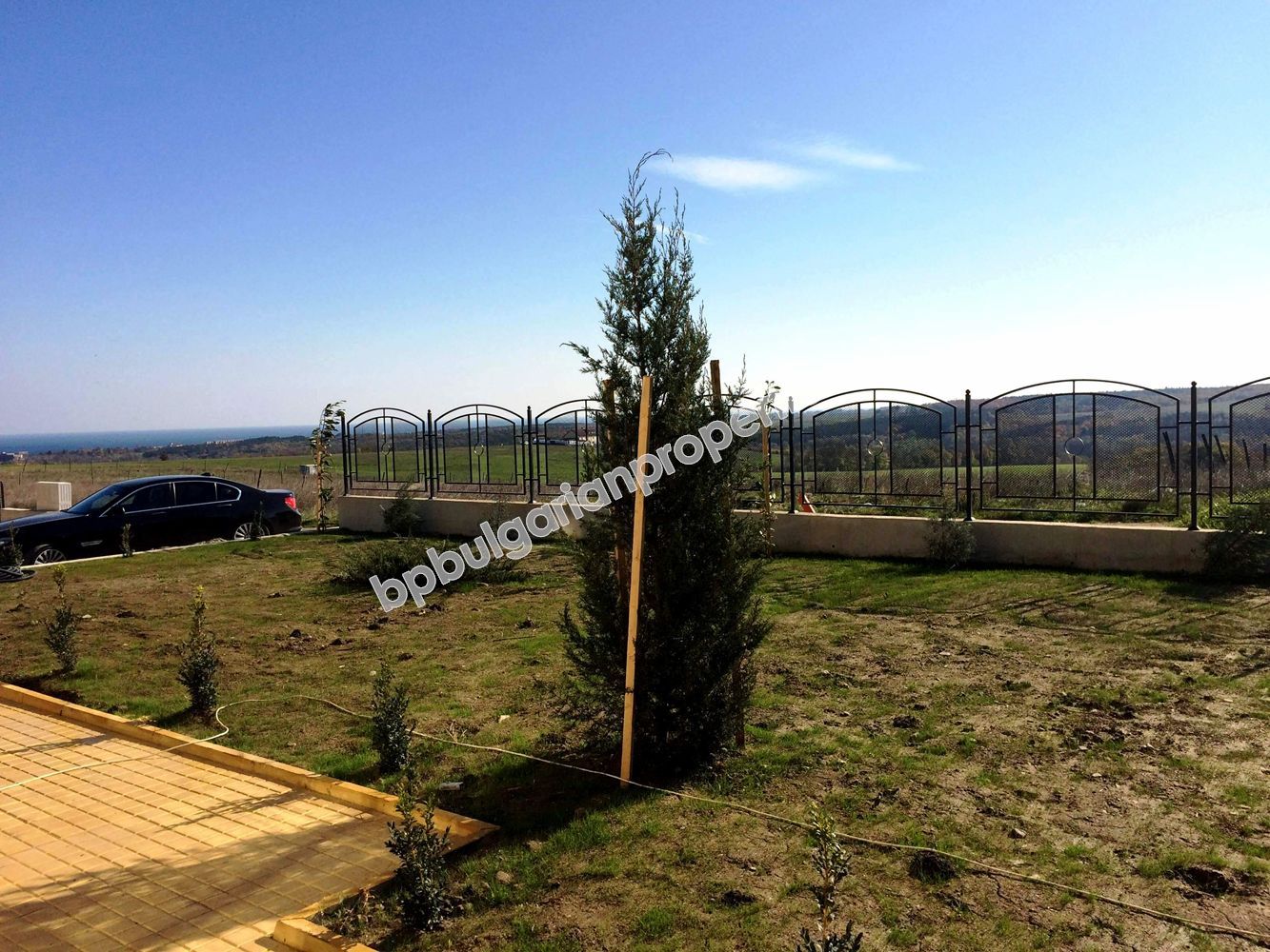 Луксозни таунхауси близо до плажа за продажба в курорта Лозенец Луксозни таунхауси близо до плажа за продажба в курорта Лозенец