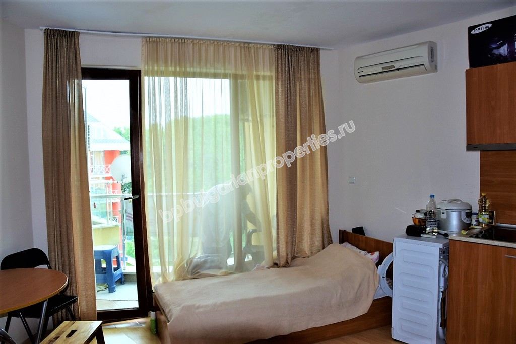 Мебелирано студио за продажба в курорта Слънчев Бряг Мебелирано студио за продажба в курорта Слънчев Бряг