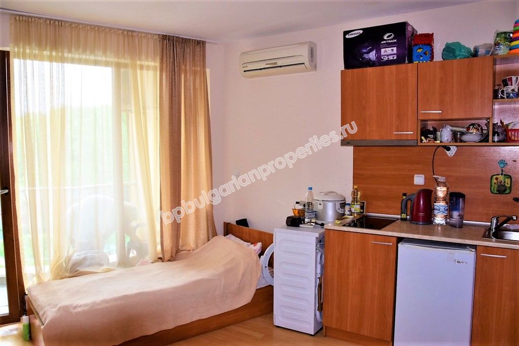 Мебелирано студио за продажба в курорта Слънчев Бряг Мебелирано студио за продажба в курорта Слънчев Бряг