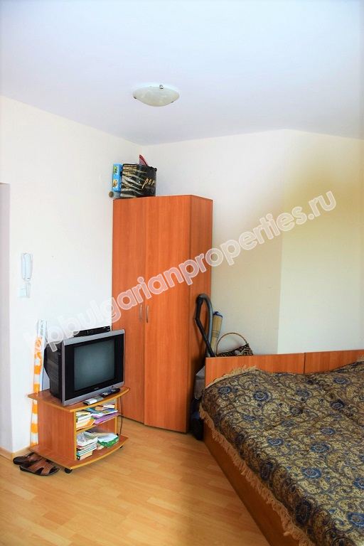 Мебелирано студио за продажба в курорта Слънчев Бряг Мебелирано студио за продажба в курорта Слънчев Бряг