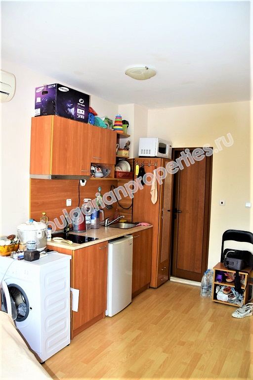 Мебелирано студио за продажба в курорта Слънчев Бряг Мебелирано студио за продажба в курорта Слънчев Бряг