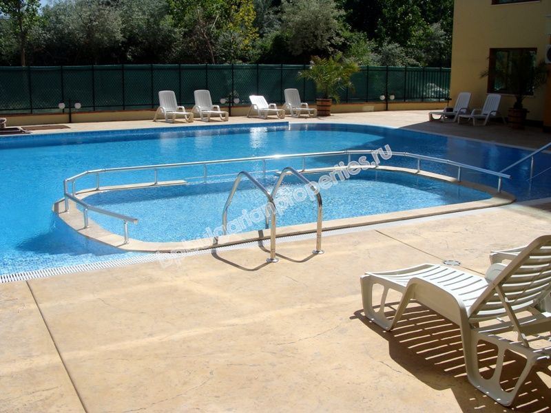 Мебелирано студио за продажба в курорта Слънчев Бряг Мебелирано студио за продажба в курорта Слънчев Бряг