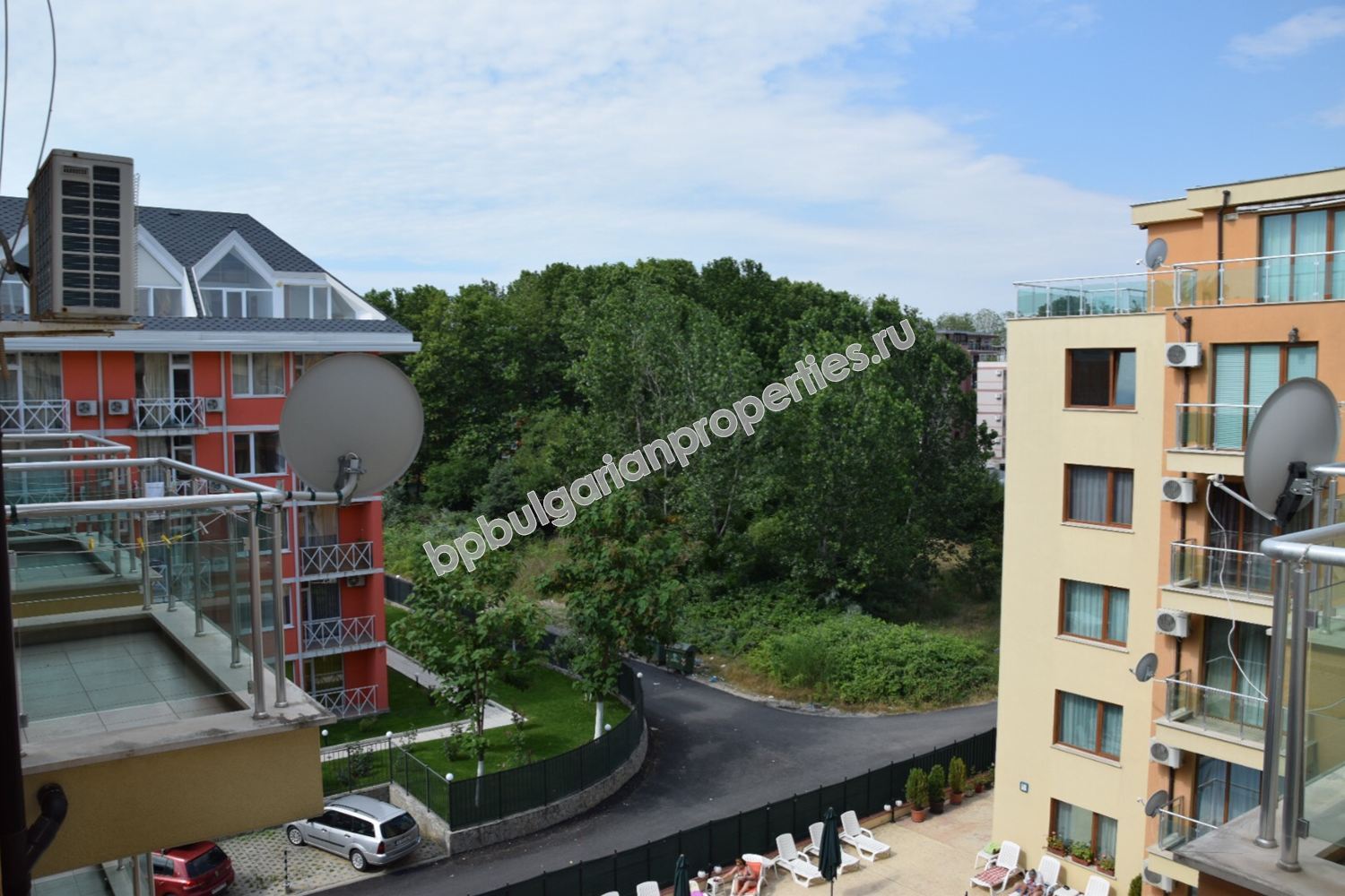 Мебелирано студио за продажба в курорта Слънчев Бряг Мебелирано студио за продажба в курорта Слънчев Бряг