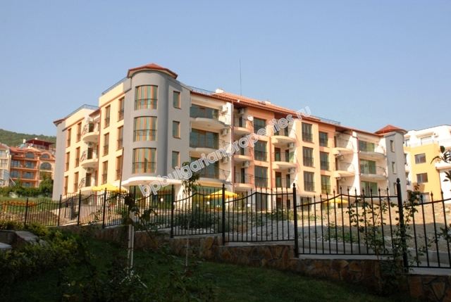 Едноспален мебелиран апартамент за продажба близо до морето в Свети Влас Едноспален мебелиран апартамент за продажба близо до морето в Свети Влас