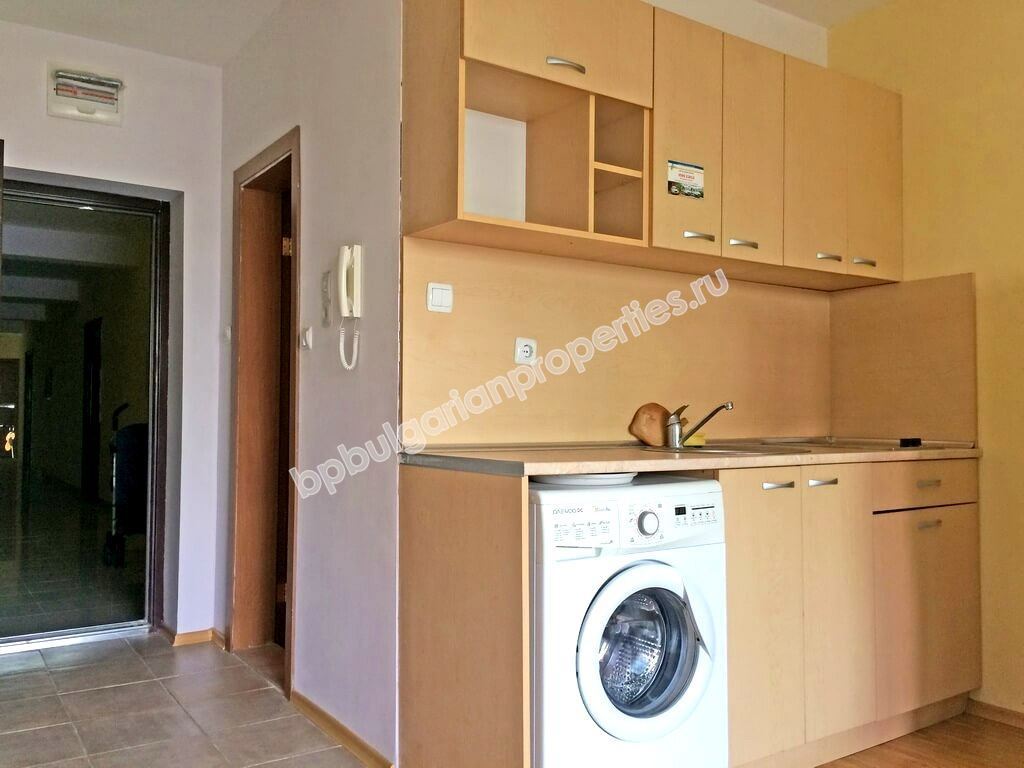 Едноспален мебелиран апартамент за продажба близо до морето в Свети Влас Едноспален мебелиран апартамент за продажба близо до морето в Свети Влас