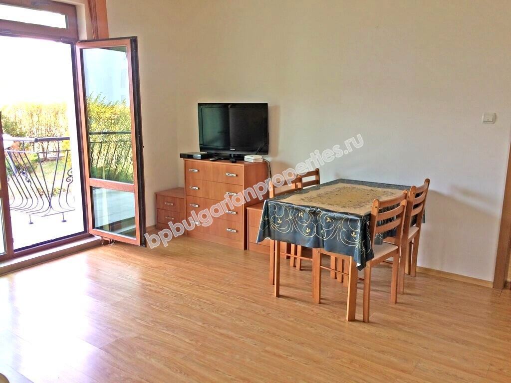 Едноспален мебелиран апартамент за продажба близо до морето в Свети Влас Едноспален мебелиран апартамент за продажба близо до морето в Свети Влас