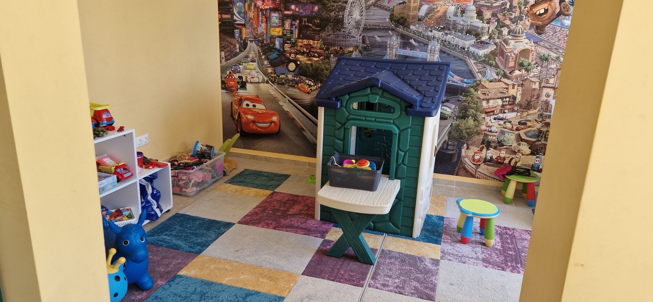 Обзаведен двустаен апартамент на 100 метра от морето в Равда Обзаведен двустаен апартамент на 100 метра от морето в Равда