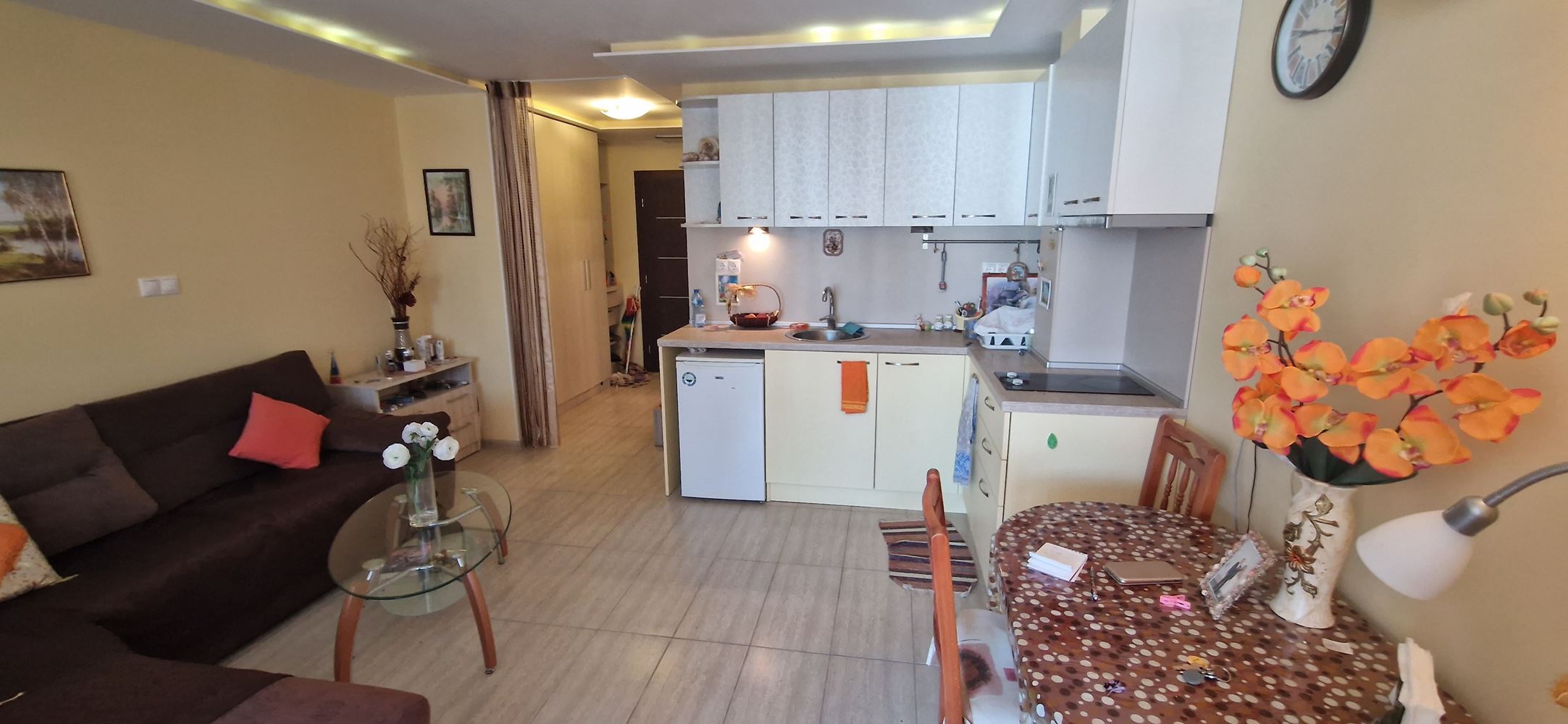 Обзаведен двустаен апартамент на 100 метра от морето в Равда Обзаведен двустаен апартамент на 100 метра от морето в Равда