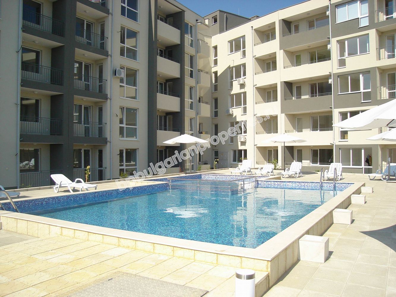 Продава луксозни апартаменти в Свети Влас Продава луксозни апартаменти в Свети Влас