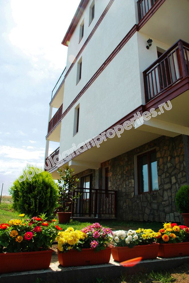 Луксозни апартаменти на брега на морето за продажба в курорта Лозенец Луксозни апартаменти на брега на морето за продажба в курорта Лозенец