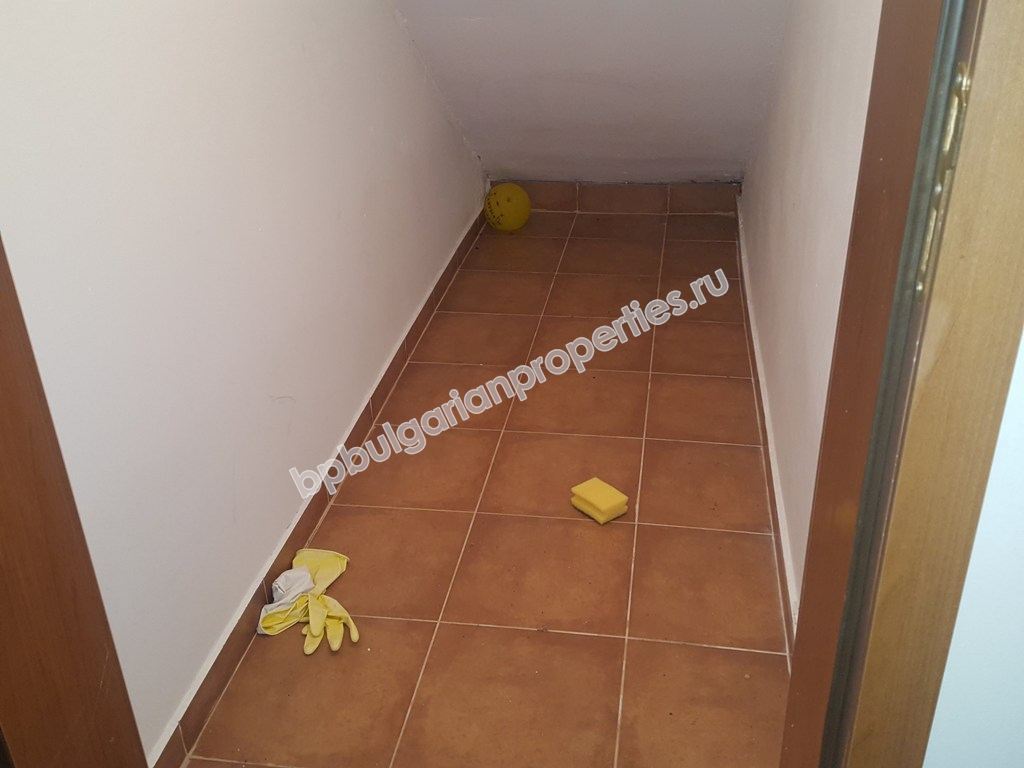 Мебелиран двуспален апартамент за продажба близо до курорта Слънчев Бряг Мебелиран двуспален апартамент за продажба близо до курорта Слънчев Бряг