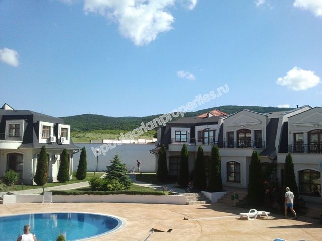 Мебелиран двуспален апартамент за продажба близо до курорта Слънчев Бряг Мебелиран двуспален апартамент за продажба близо до курорта Слънчев Бряг