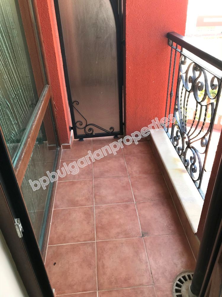 Голям мебелиран мезонет на първа линия море за продажба в Несебър Голям мебелиран мезонет на първа линия море за продажба в Несебър