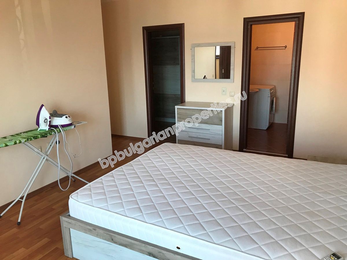 Голям мебелиран мезонет на първа линия море за продажба в Несебър Голям мебелиран мезонет на първа линия море за продажба в Несебър