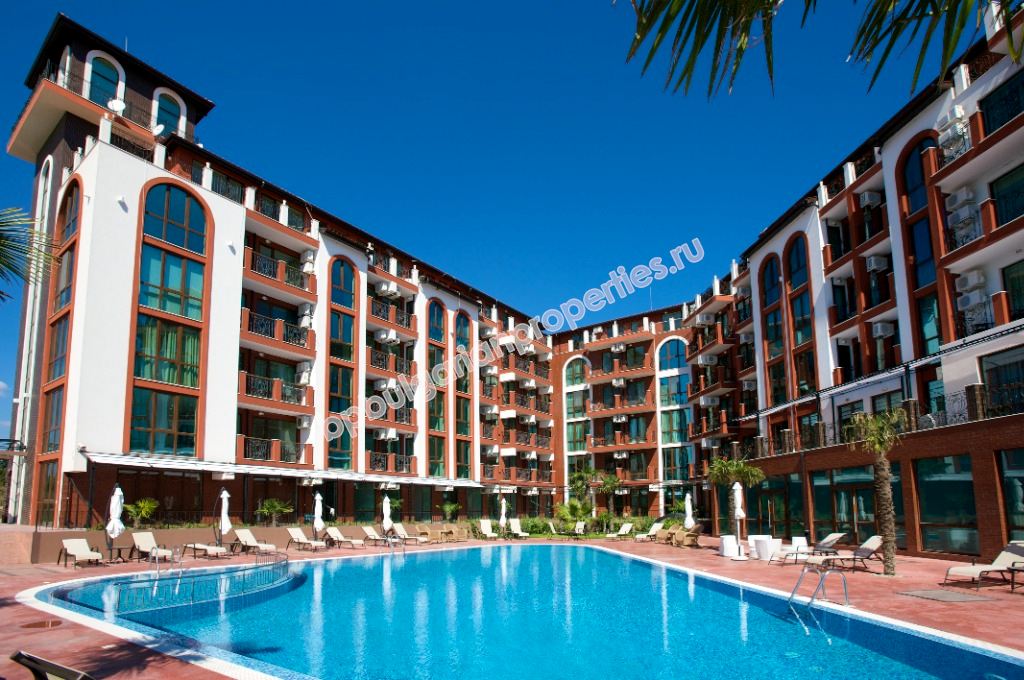 Голям мебелиран мезонет на първа линия море за продажба в Несебър Голям мебелиран мезонет на първа линия море за продажба в Несебър