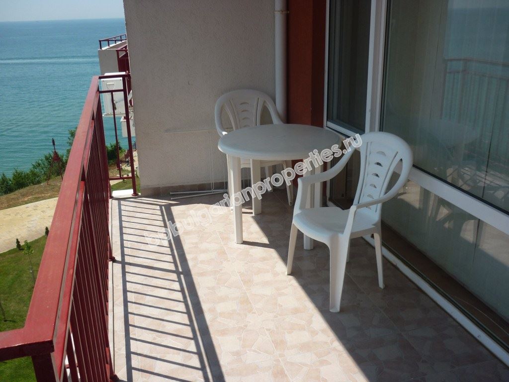 Голямо студио с панорамна гледка море на първа линия Голямо студио с панорамна гледка море на първа линия