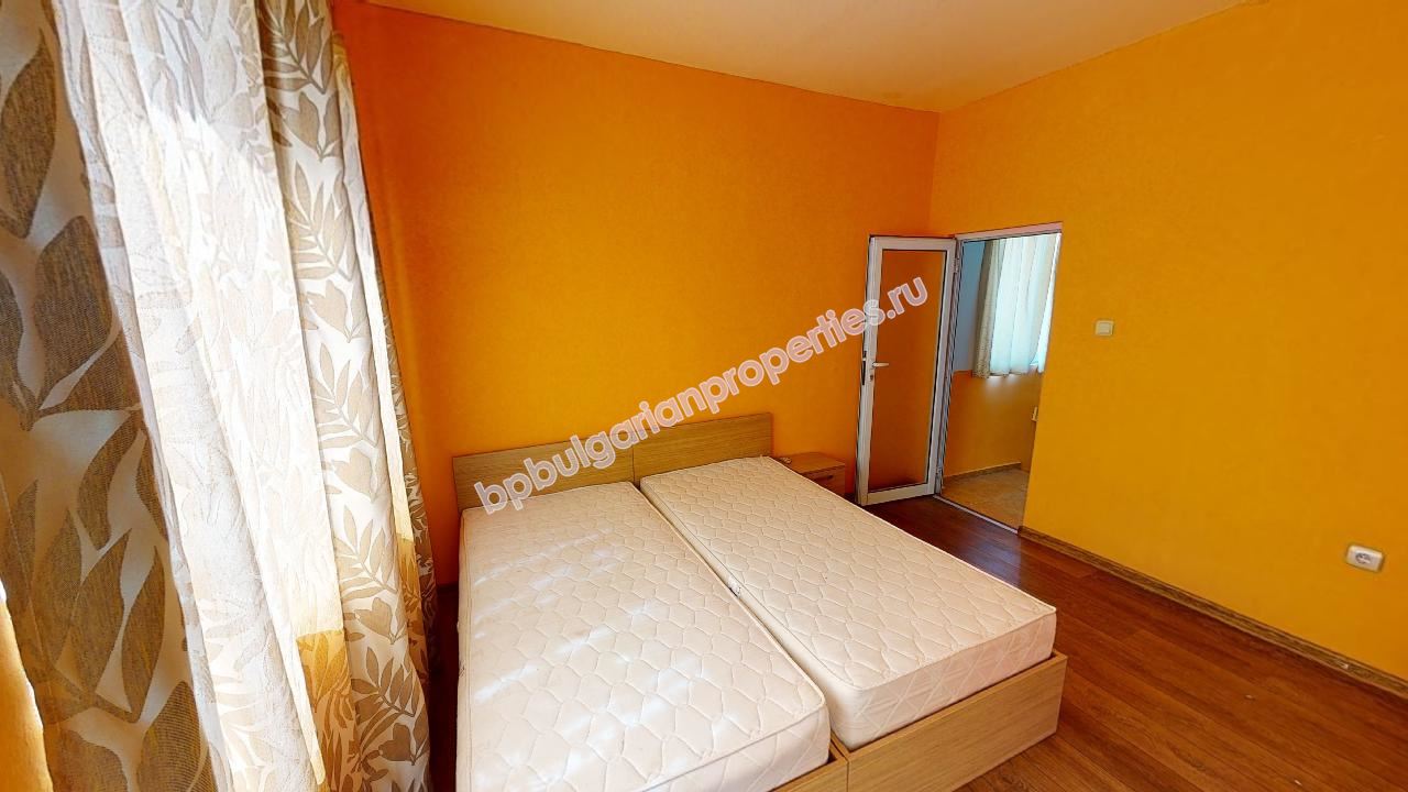 Двуетажна къща с три спални близо до Бургас Двуетажна къща с три спални близо до Бургас