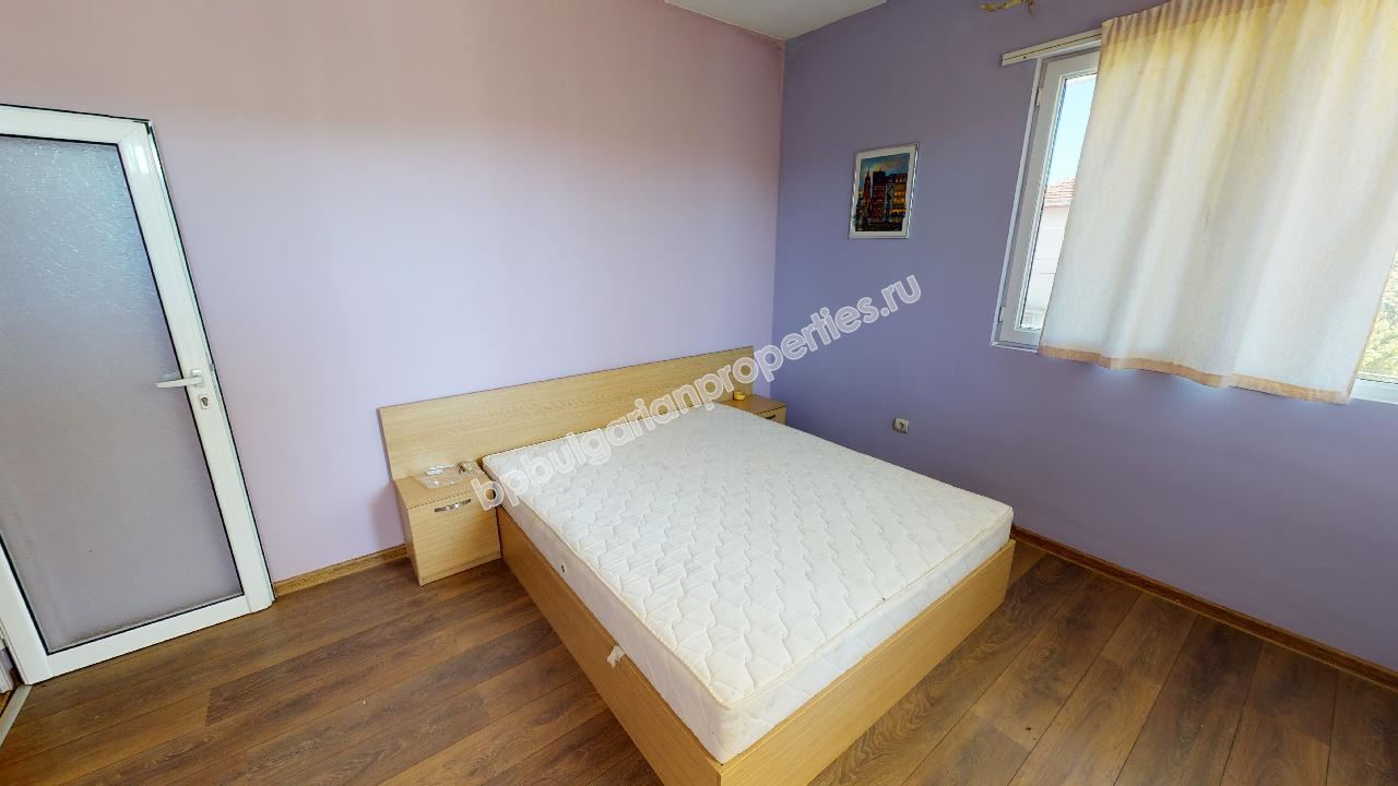 Двуетажна къща с три спални близо до Бургас Двуетажна къща с три спални близо до Бургас