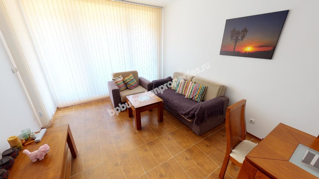 Обзаведена къща-таунхаус в затворен комплекс близо до морето Обзаведена къща-таунхаус в затворен комплекс близо до морето