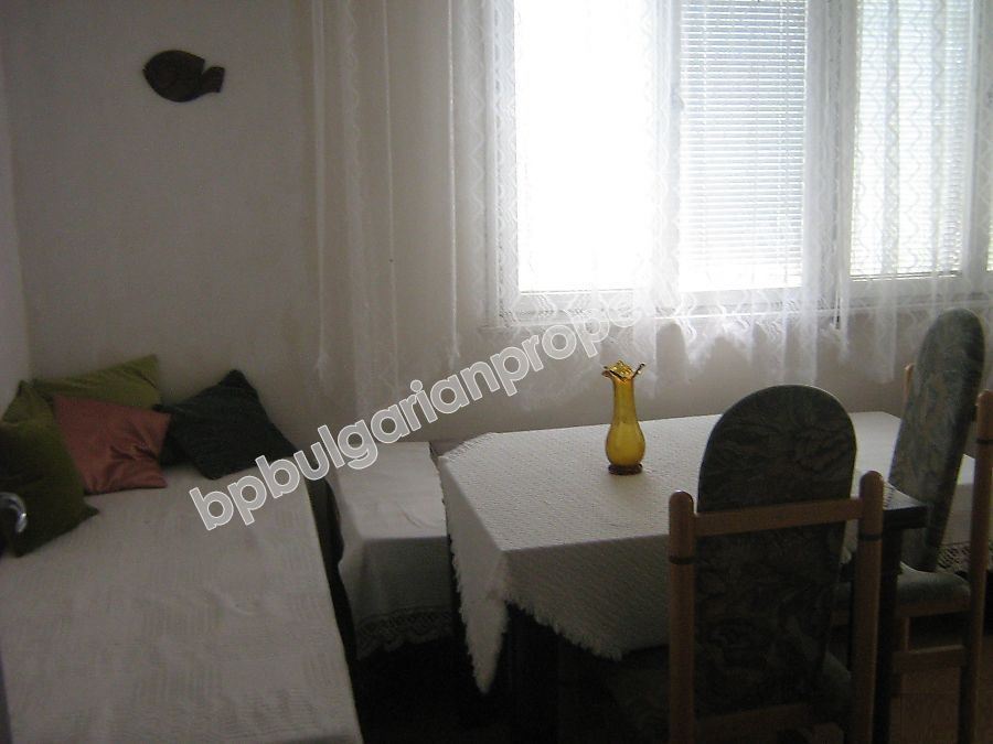 Триетажна къща в с. Съдиево Триетажна къща в с. Съдиево