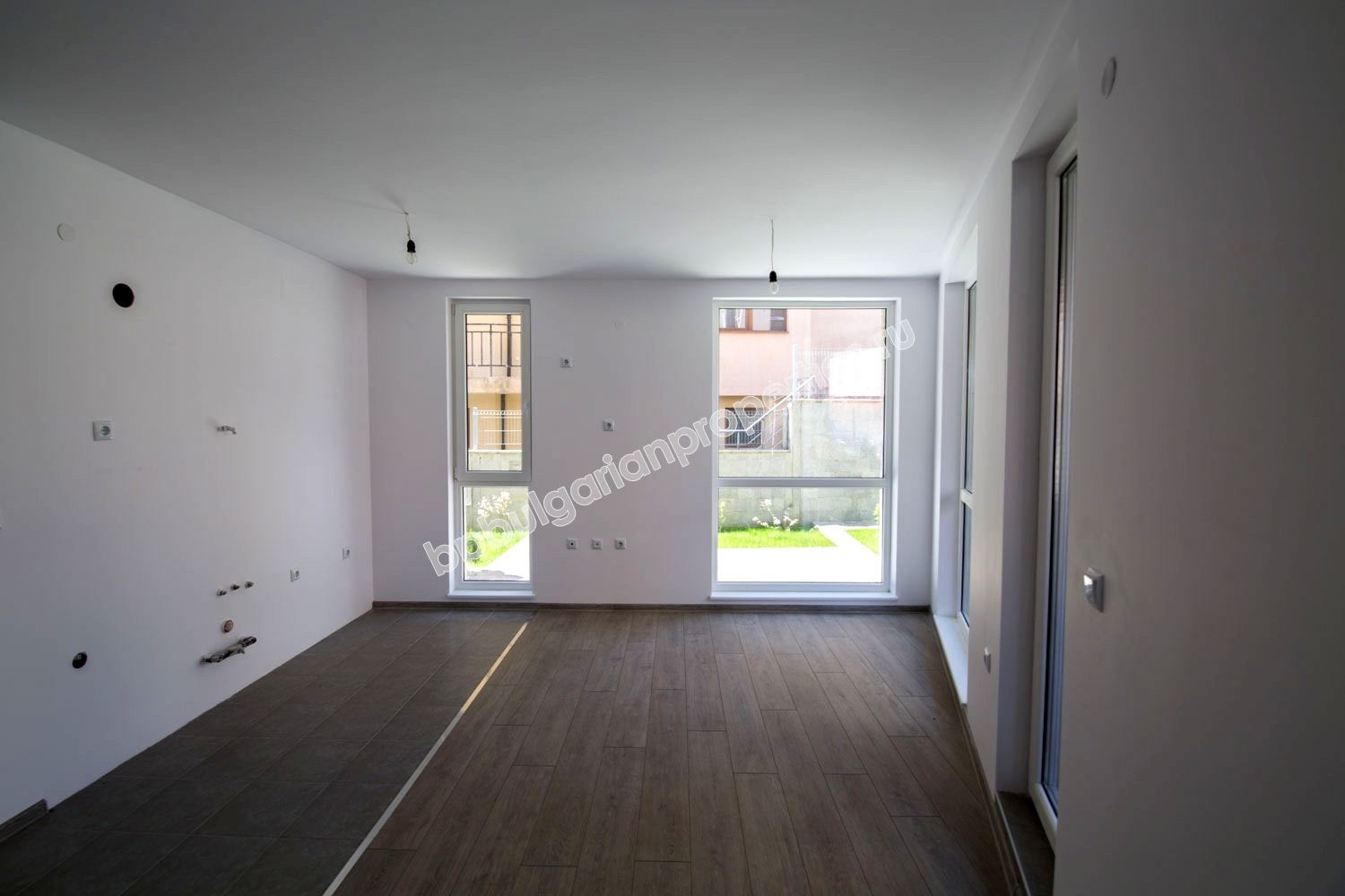 Луксозни апартаменти за продаване в нова жилищна сграда в град Созопол Луксозни апартаменти за продаване в нова жилищна сграда в град Созопол