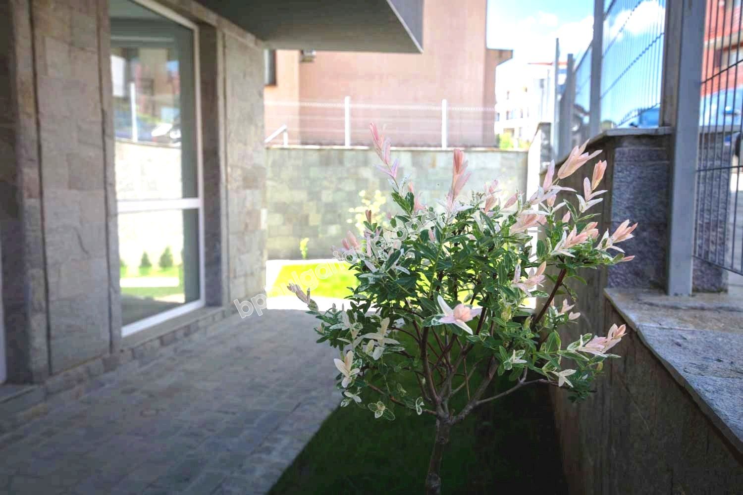 Луксозни апартаменти за продаване в нова жилищна сграда в град Созопол Луксозни апартаменти за продаване в нова жилищна сграда в град Созопол