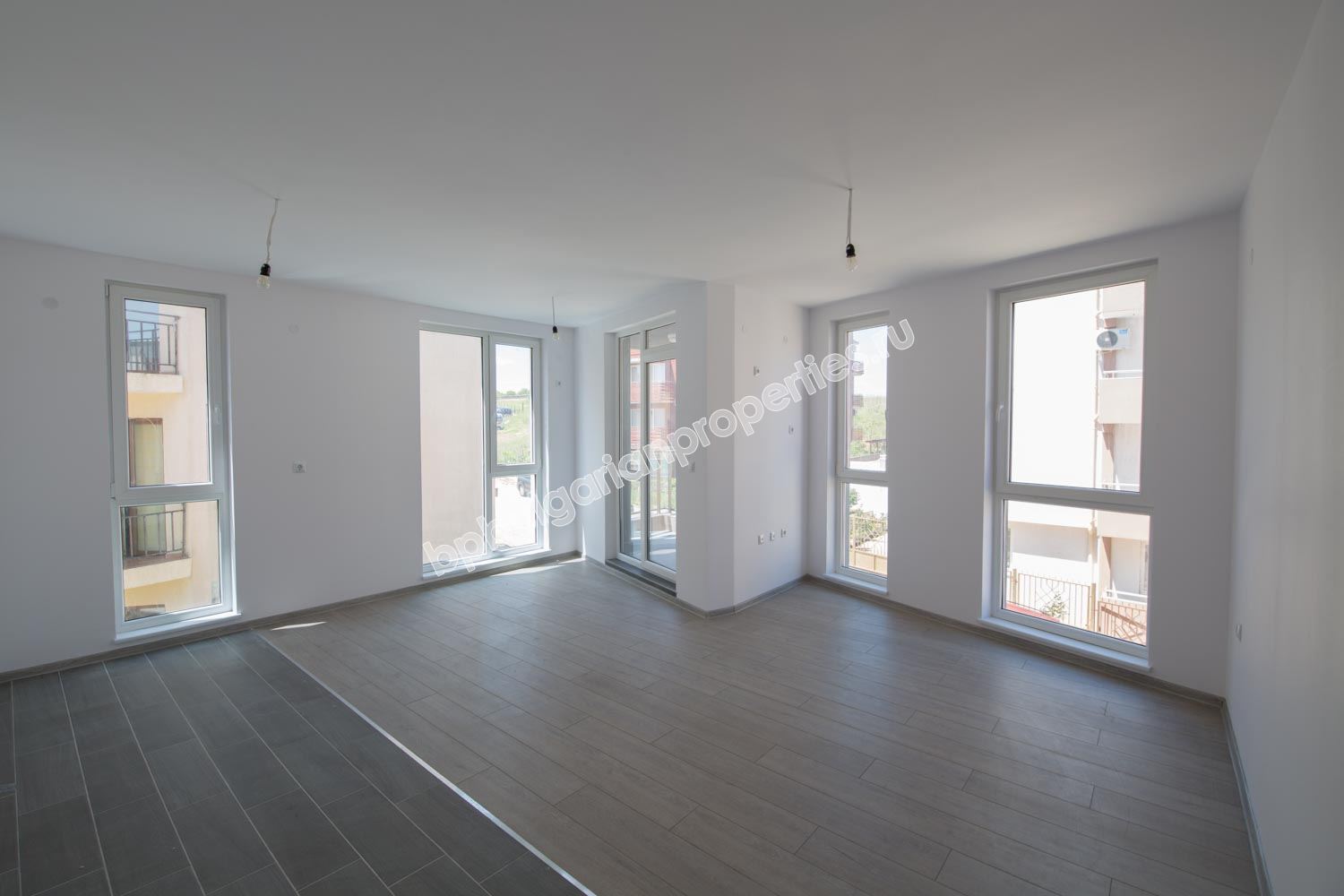 Луксозни апартаменти за продаване в нова жилищна сграда в град Созопол Луксозни апартаменти за продаване в нова жилищна сграда в град Созопол