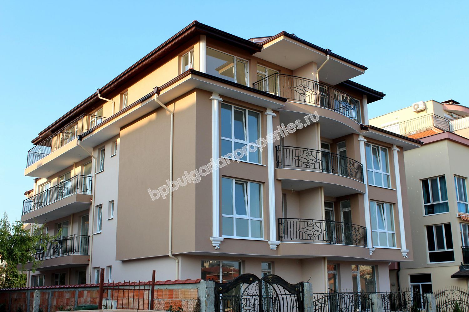 Луксозни апартаменти за продажба в нова жилищна сграда в Равда Луксозни апартаменти за продажба в нова жилищна сграда в Равда