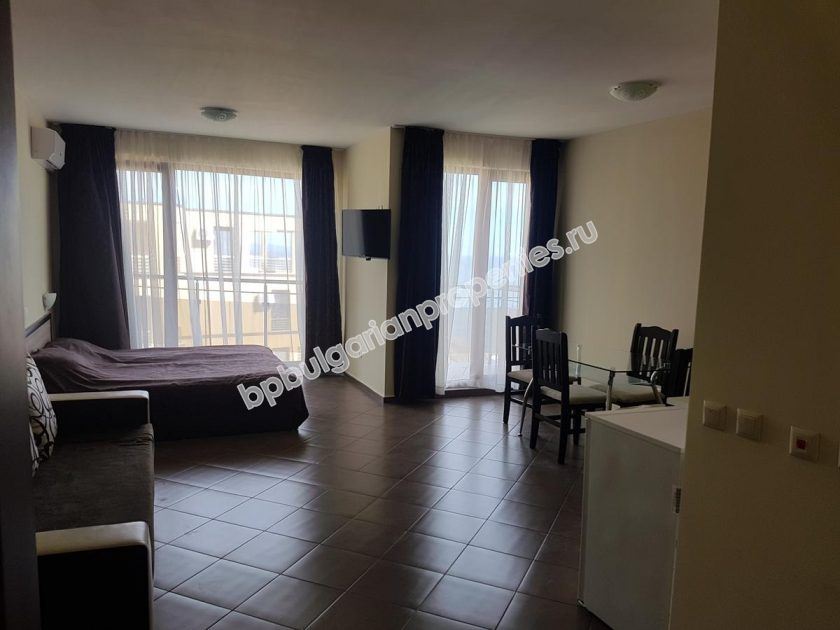 Мебелирани апартаменти за продажба на първа линия море в град Ахтопол Мебелирани апартаменти за продажба на първа линия море в град Ахтопол