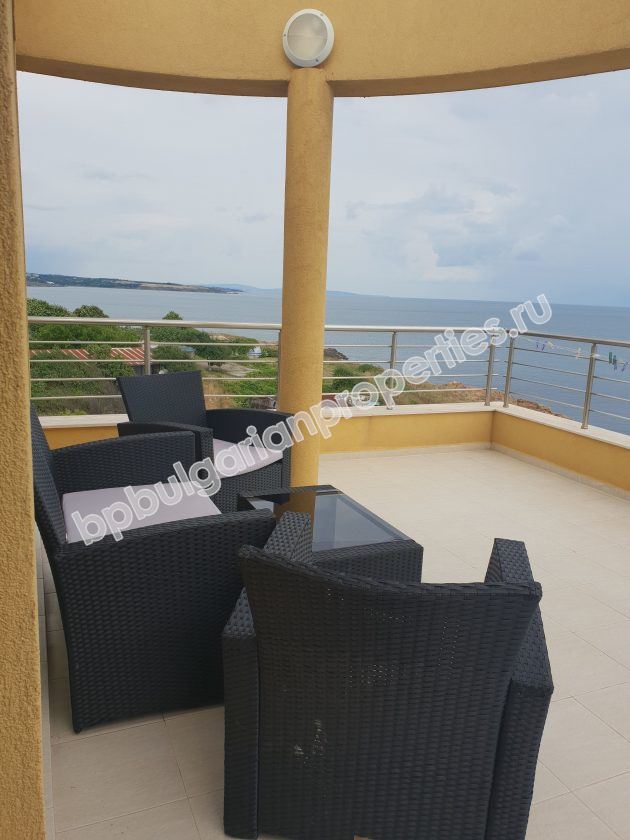 Мебелирани апартаменти за продажба на първа линия море в град Ахтопол Мебелирани апартаменти за продажба на първа линия море в град Ахтопол