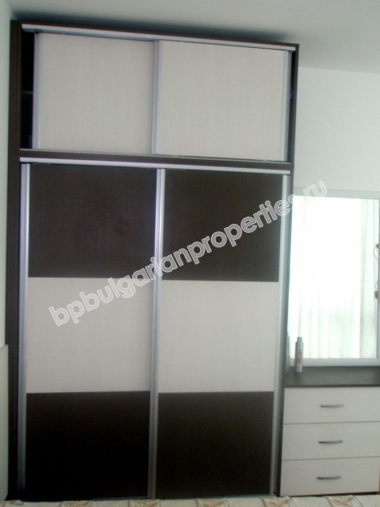 Луксозен двуспален мебелиран апартамент за продажба близо до плажа в Приморско