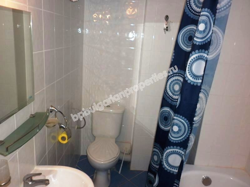 Мебелиран двустаен апартамент за продажба близо до плажа в курорта Слънчев Бряг