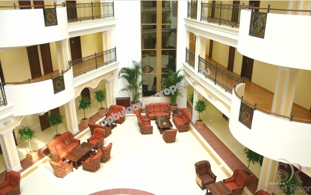 Луксозни апартаменти за продажба на първа линия море в Поморие