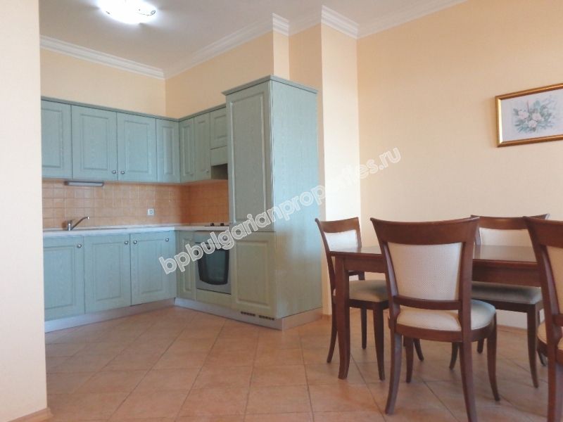 Луксозни апартаменти за продажба на първа линия море в Поморие