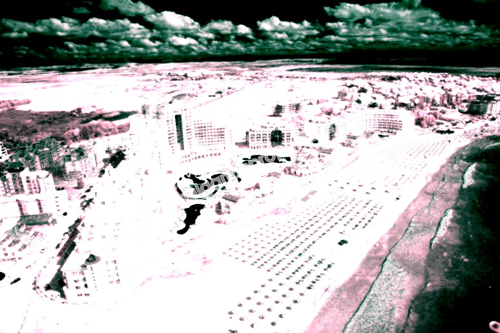 Луксозни апартаменти за продажба на първа линия море в Поморие