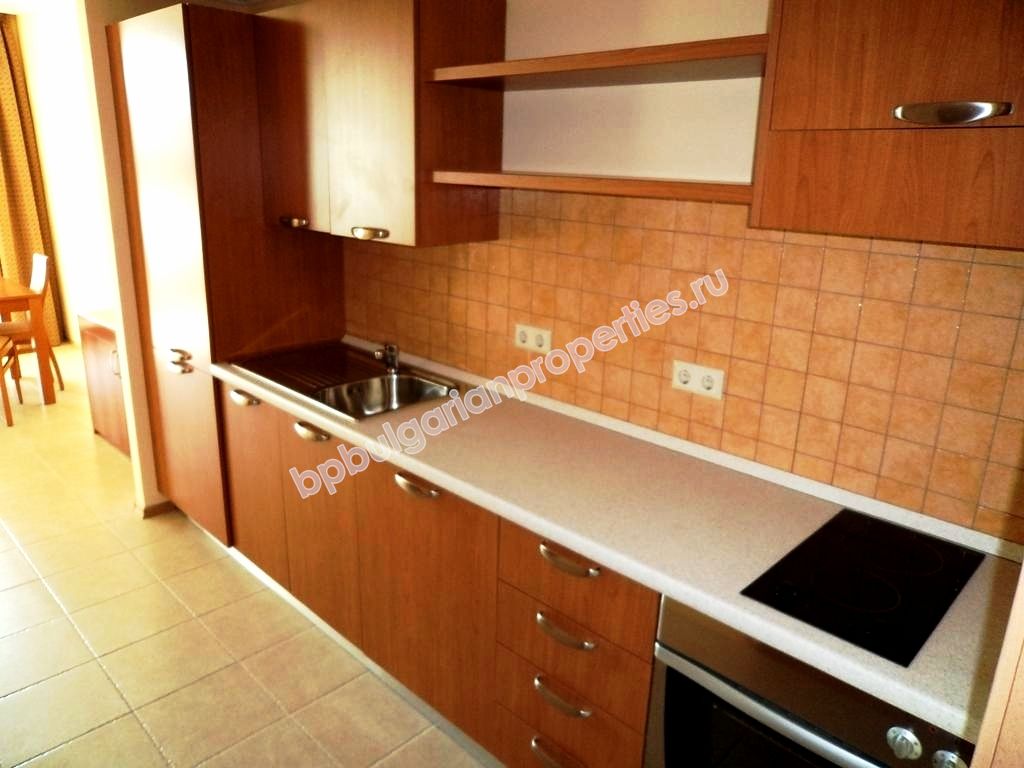 Луксозни апартаменти за продажба на първа линия море в Поморие